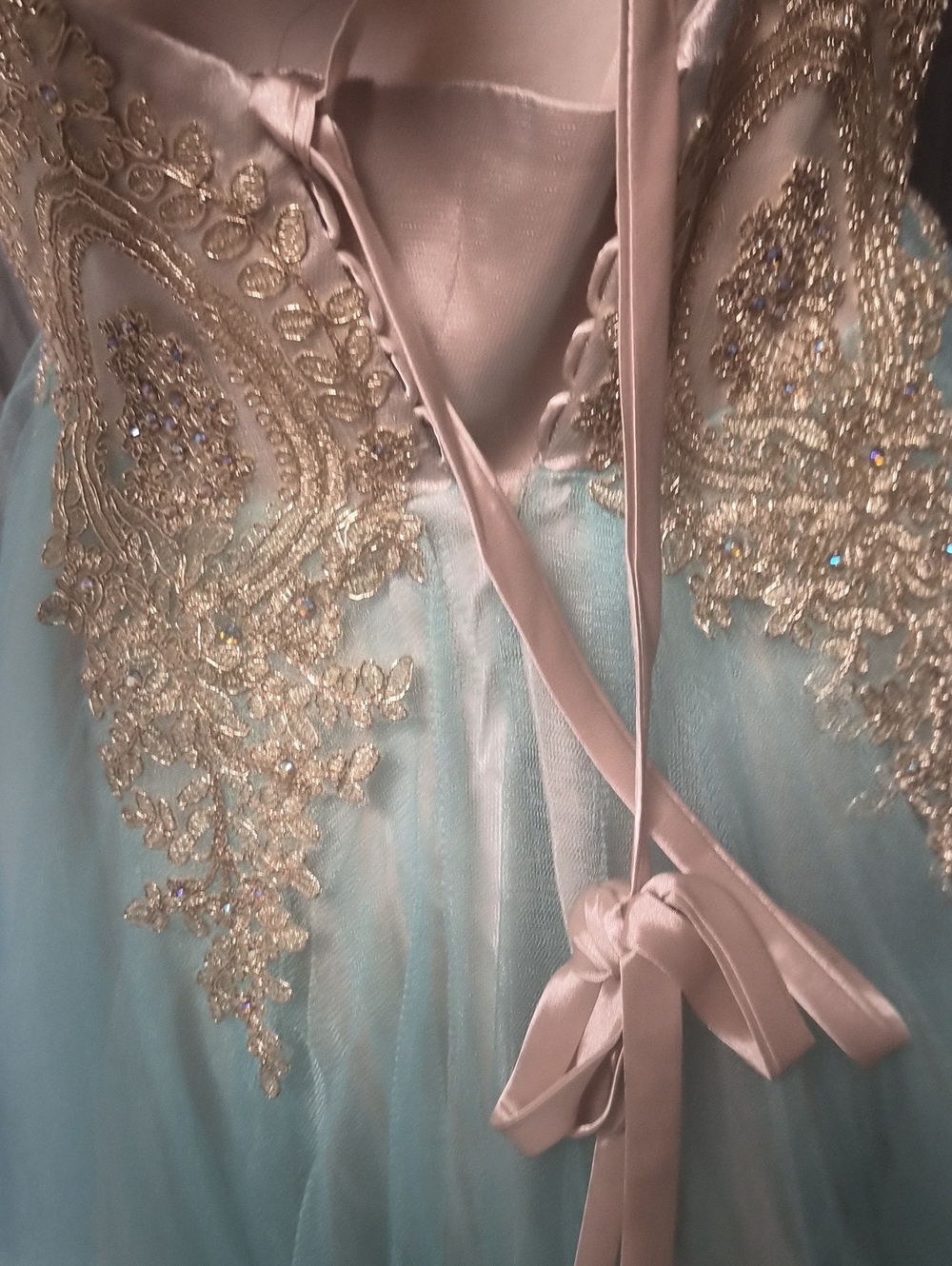 Womens Gold-Beaded Ivory Bodice with Light Blue Tulle Party Dress. Beautiful Sz8 - Picture 7 of 10